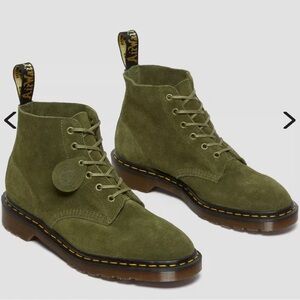 New Dr. Martens Green 101 Made in England Suede Ankle Boots in size 3 UK / 5 US